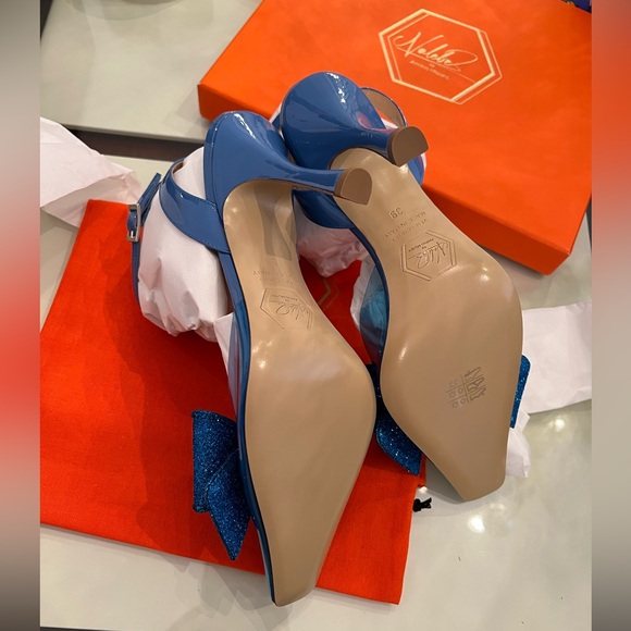 Nalebe Diamante Bow Pumps in Blue - Picture 4 of 8